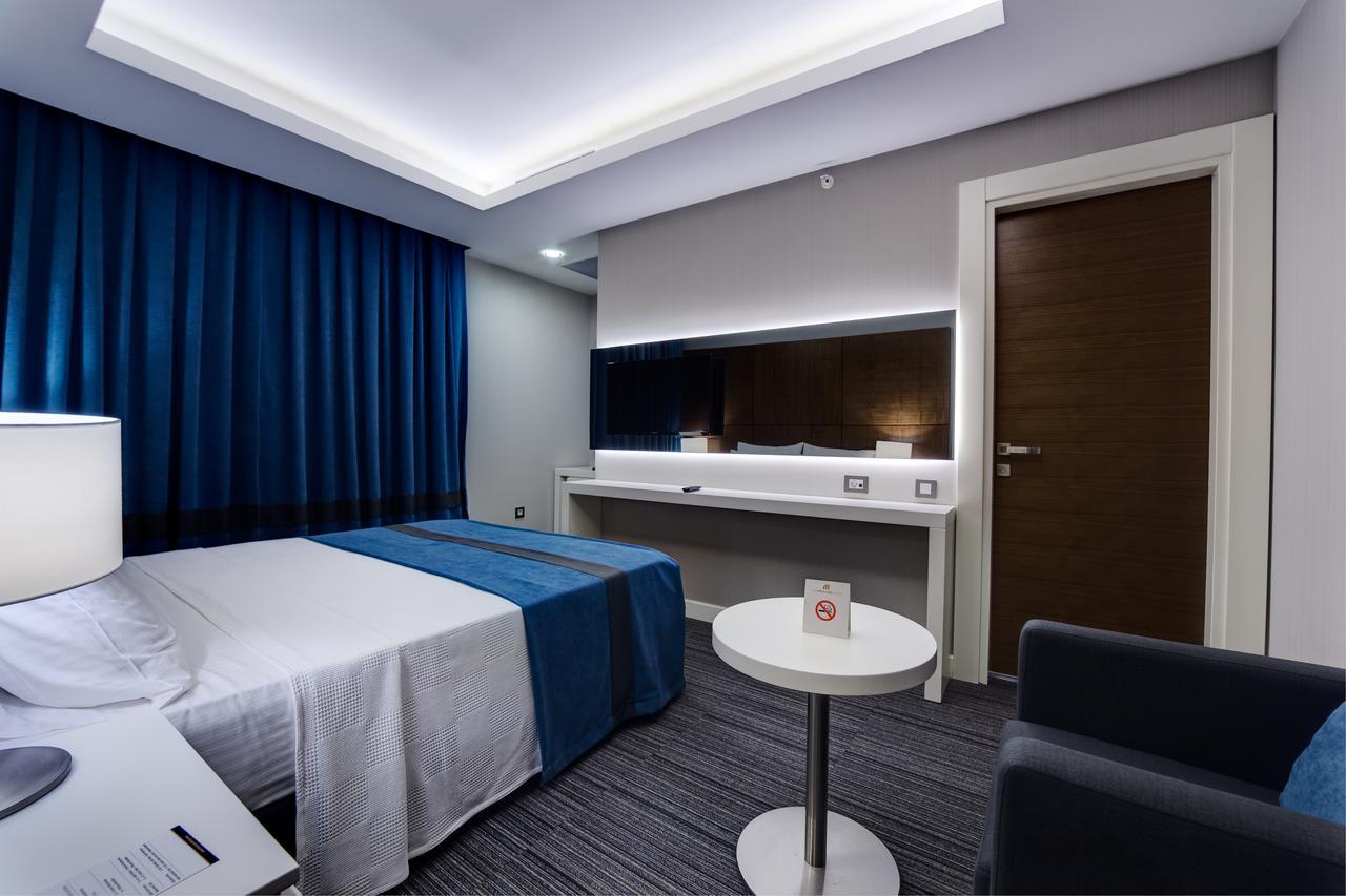 The Menord Hotel Μερσίνη Εξωτερικό φωτογραφία